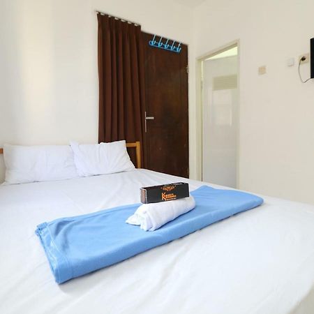 Kamar Keluarga Kalideres Yakarta Exterior foto