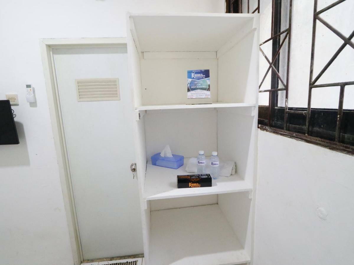 Kamar Keluarga Kalideres Yakarta Exterior foto